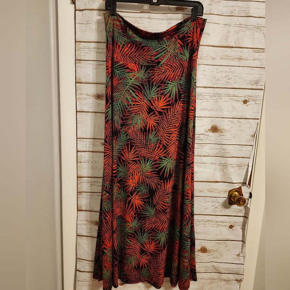 LuLaRoe Red and Green Palm Print Maxi Skirt Size Large